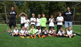 F-Junioren noch mit Sand im Getriebe am 1. Spieltag