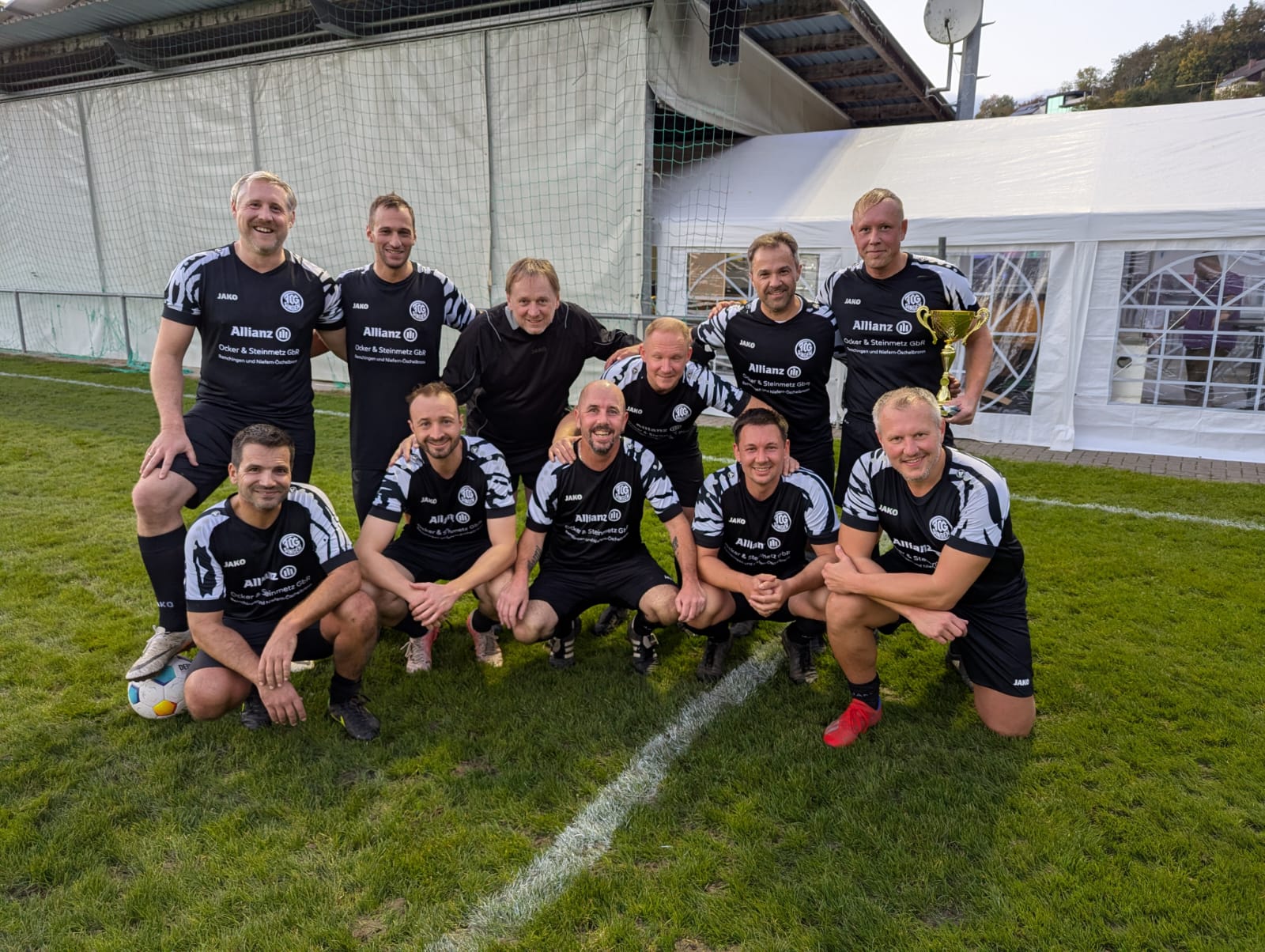 🏆 Turniersieg für die Germanen AH beim Oktoberfest-Blitzturnier in Söllingen