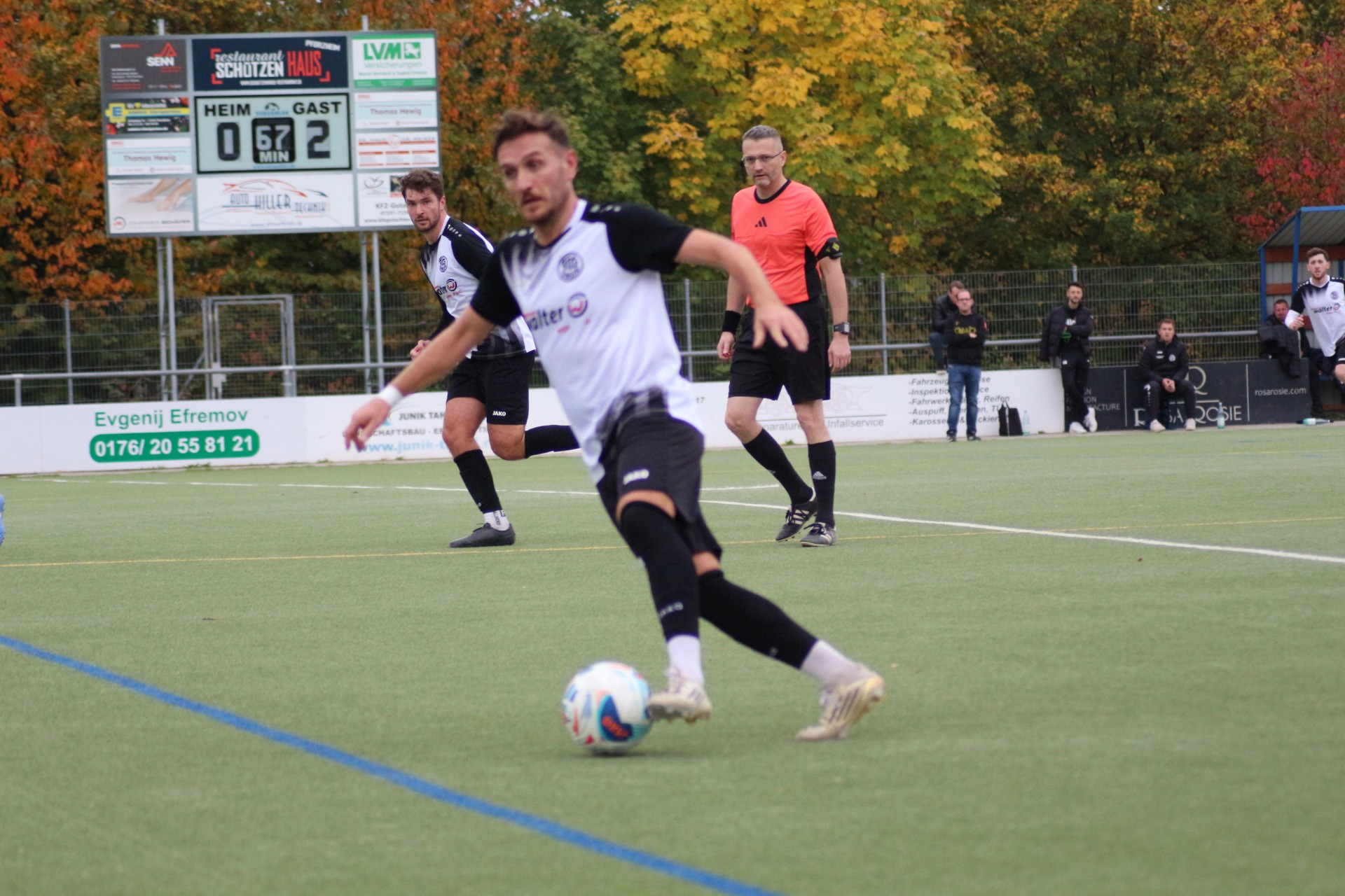 Erste | Auswärtssieg auf dem Buckenberg